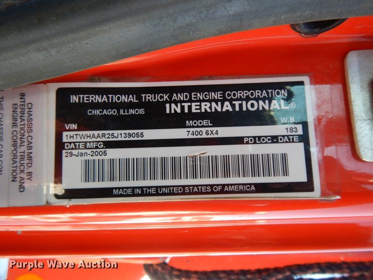 image for item GG9429 2005 International 7400  dump truck