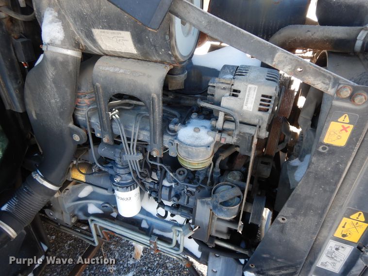 image for item GG9430 2001 New Holland TS100  tractor