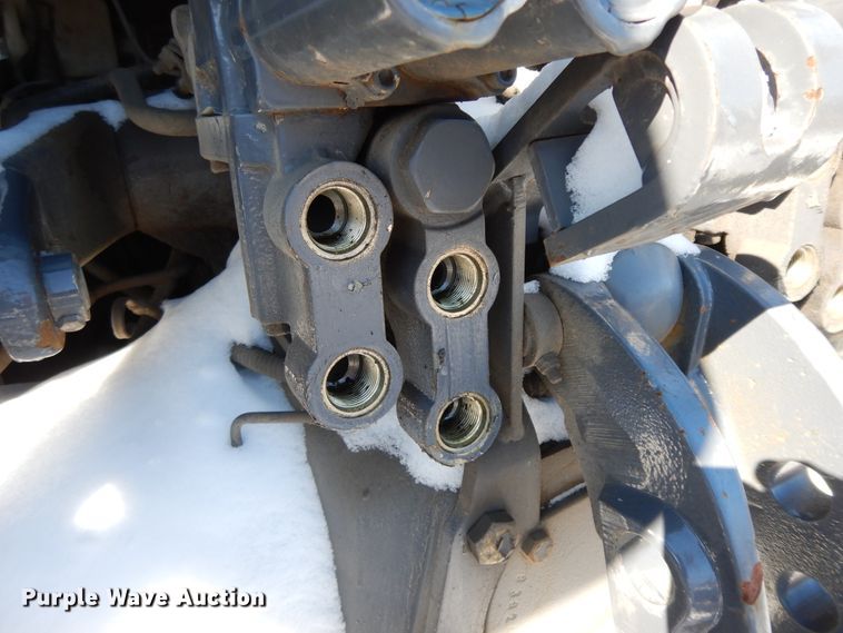 image for item GG9430 2001 New Holland TS100  tractor