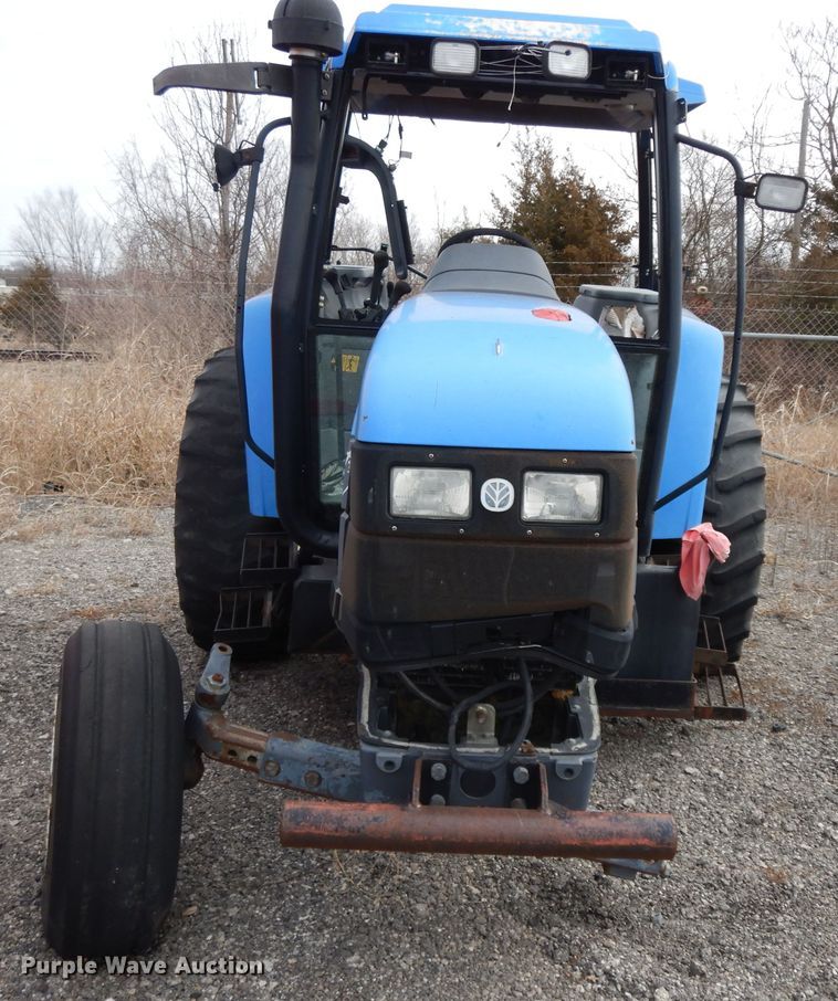 image for item GG9433 2001 New Holland TS100  tractor