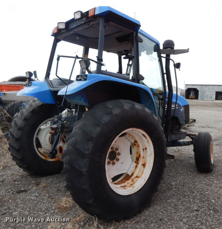 image for item GG9433 2001 New Holland TS100  tractor