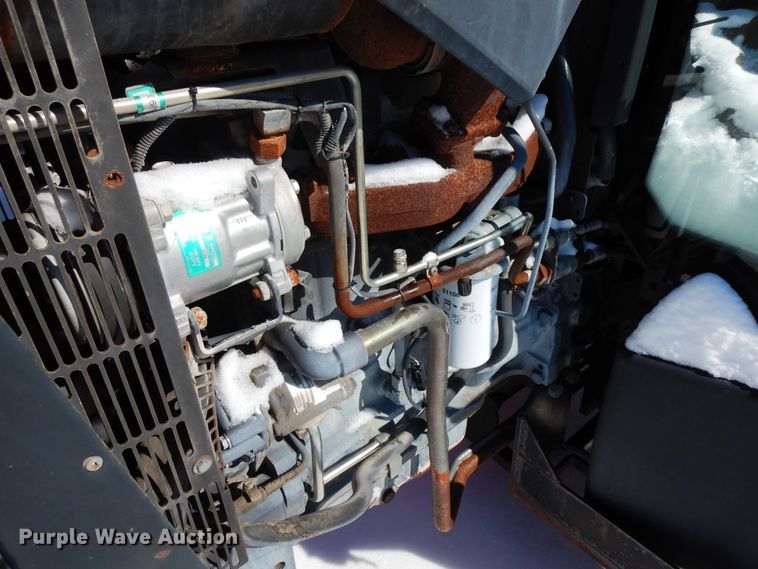 image for item GG9433 2001 New Holland TS100  tractor