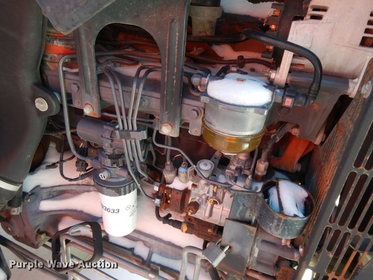 image for item GG9433 2001 New Holland TS100  tractor