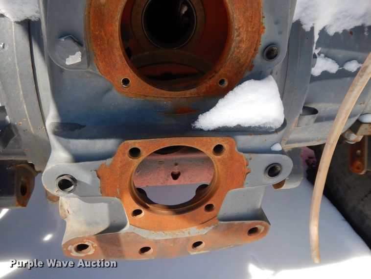 image for item GG9433 2001 New Holland TS100  tractor