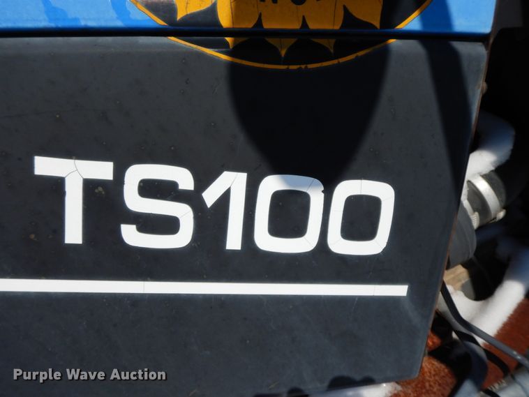 image for item GG9433 2001 New Holland TS100  tractor