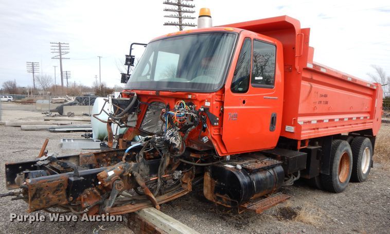 image for item GG9434 2005 International 7400  dump truck