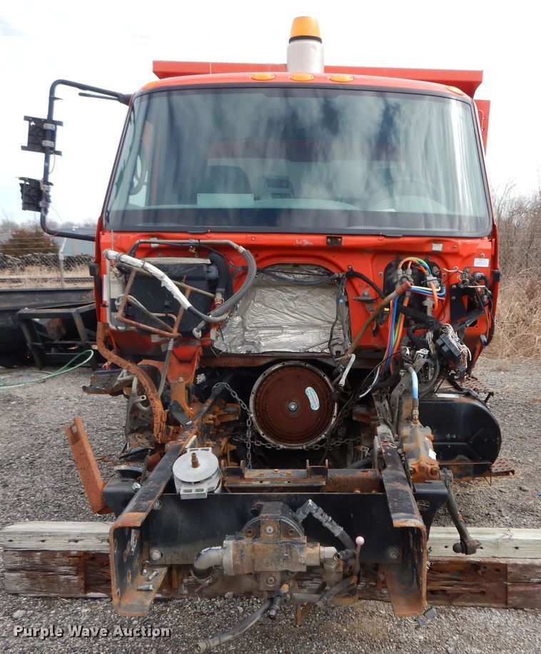 image for item GG9434 2005 International 7400  dump truck