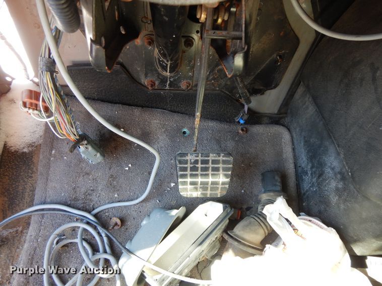 image for item GG9434 2005 International 7400  dump truck