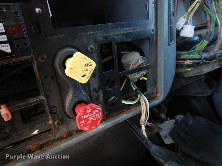 image for item GG9434 2005 International 7400  dump truck