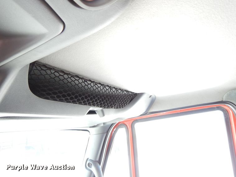 image for item GG9434 2005 International 7400  dump truck