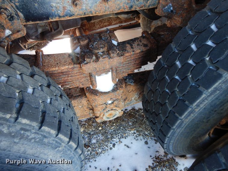 image for item GG9434 2005 International 7400  dump truck