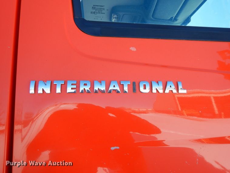 image for item GG9434 2005 International 7400  dump truck