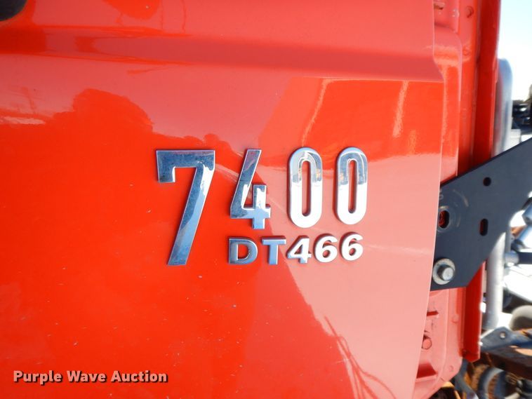 image for item GG9434 2005 International 7400  dump truck