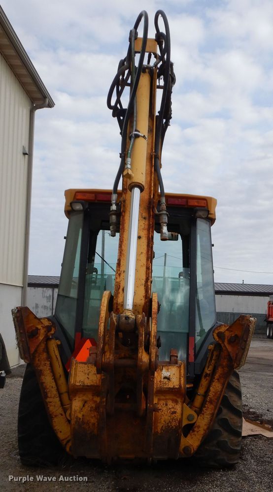 image for item GG9436 2005 John Deere 310G  backhoe