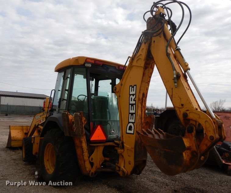 image for item GG9436 2005 John Deere 310G  backhoe