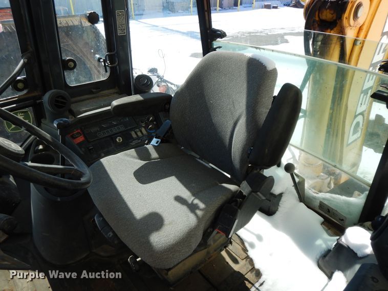 image for item GG9436 2005 John Deere 310G  backhoe