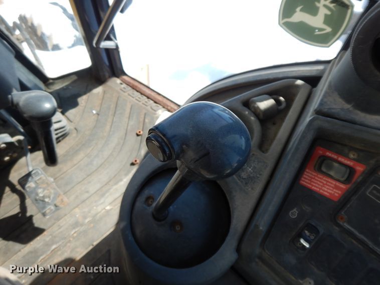 image for item GG9436 2005 John Deere 310G  backhoe