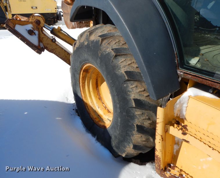 image for item GG9436 2005 John Deere 310G  backhoe