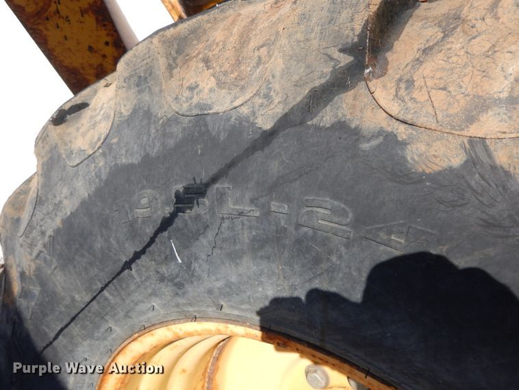 image for item GG9436 2005 John Deere 310G  backhoe