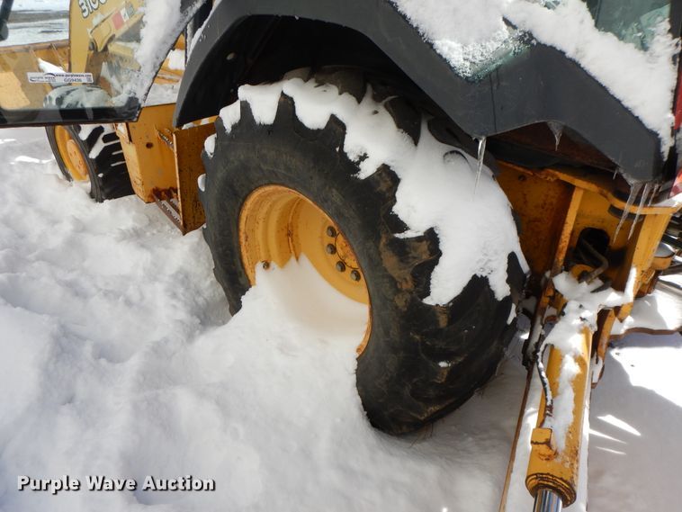 image for item GG9436 2005 John Deere 310G  backhoe