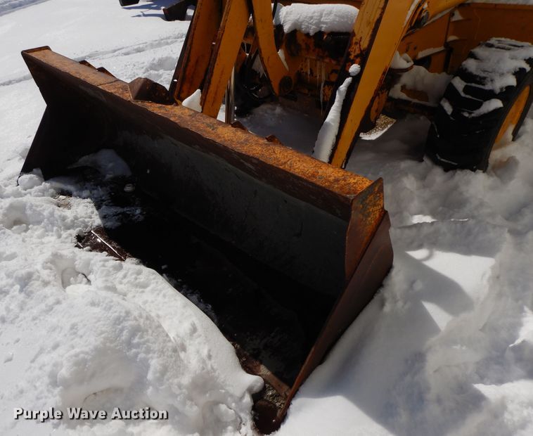 image for item GG9436 2005 John Deere 310G  backhoe