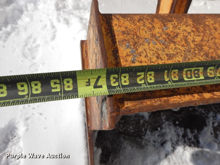 image for item GG9436 2005 John Deere 310G  backhoe