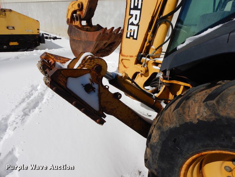 image for item GG9436 2005 John Deere 310G  backhoe