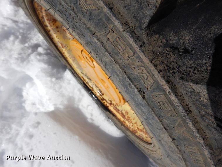 image for item GG9436 2005 John Deere 310G  backhoe