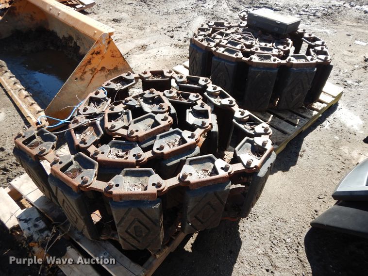 image for item DF6758 12"W skid steer tracks