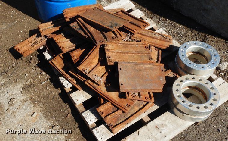 image for item DF6758 12"W skid steer tracks