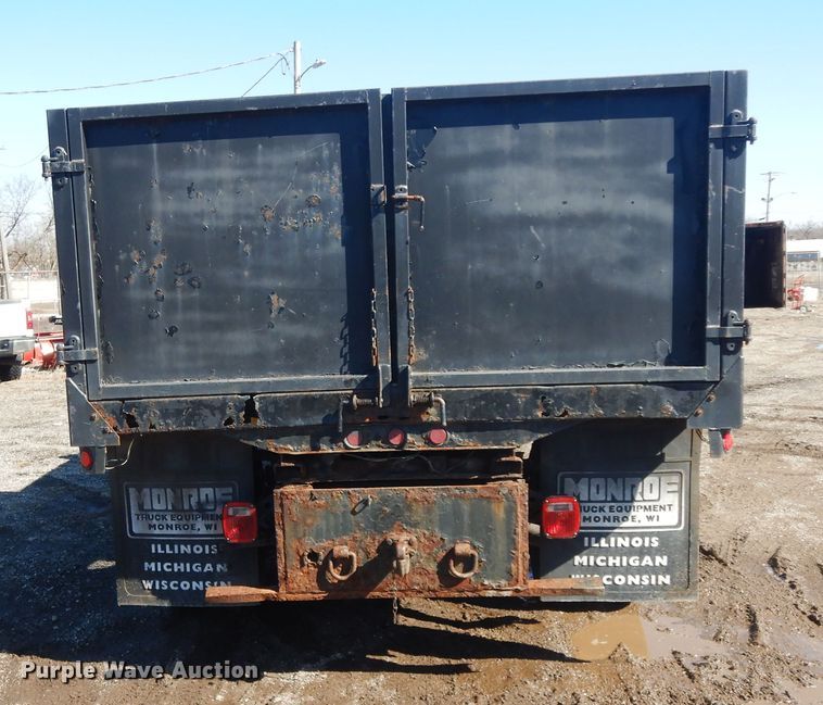 image for item DF6761 2005 Ford F450  flat dump bed truck