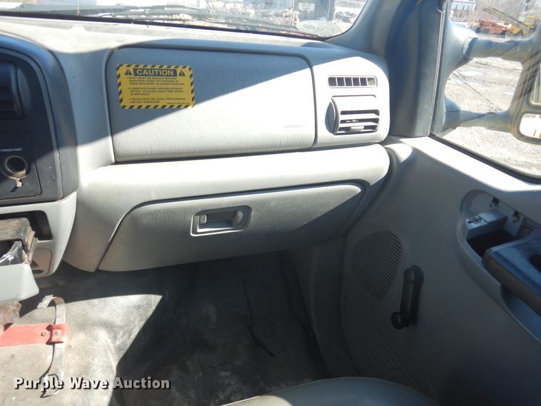 image for item DF6761 2005 Ford F450  flat dump bed truck