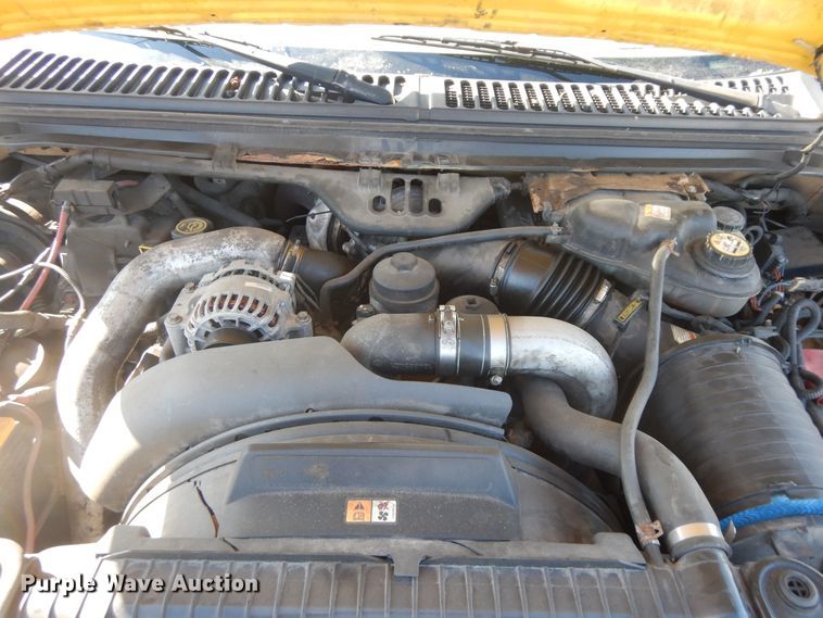 image for item DF6761 2005 Ford F450  flat dump bed truck