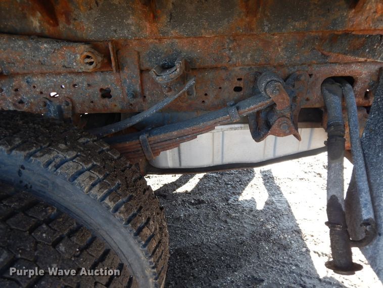 image for item DF6761 2005 Ford F450  flat dump bed truck