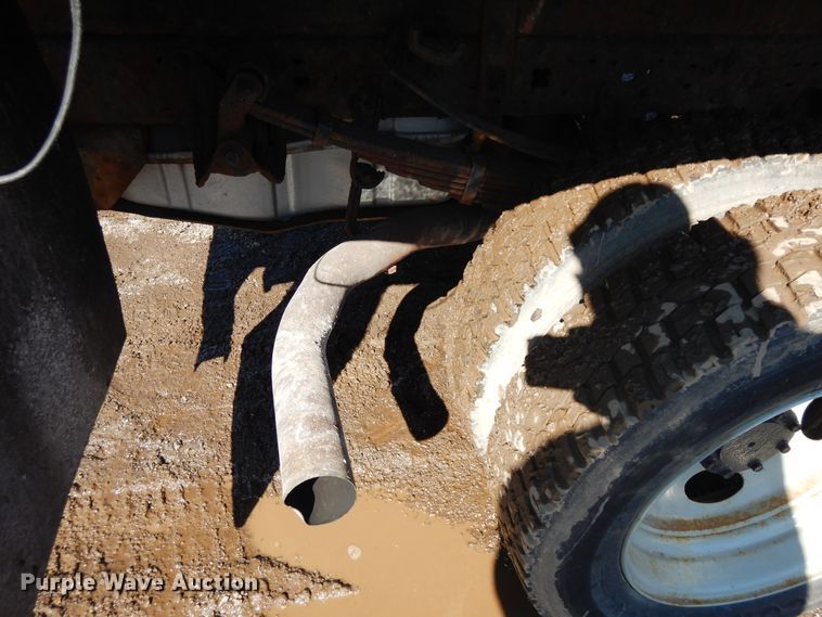 image for item DF6761 2005 Ford F450  flat dump bed truck