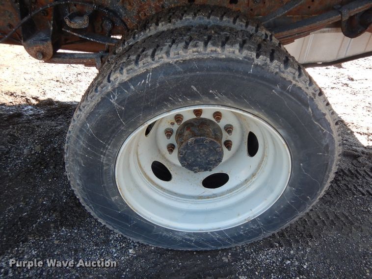 image for item DF6761 2005 Ford F450  flat dump bed truck