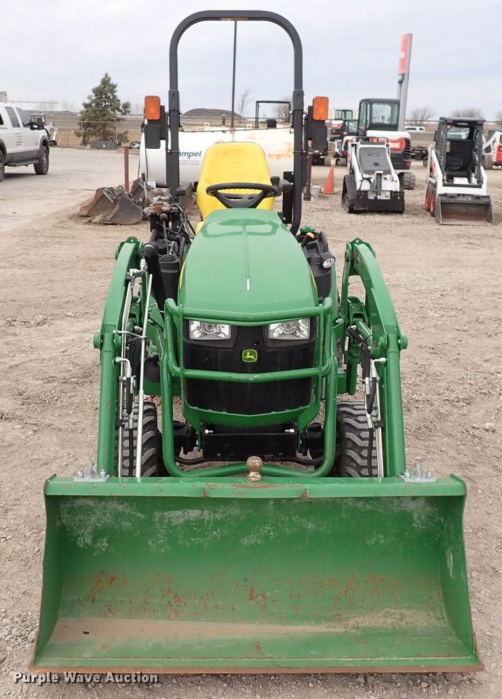 image for item DJ0060 2017 John Deere 1025R  MFWD tractor