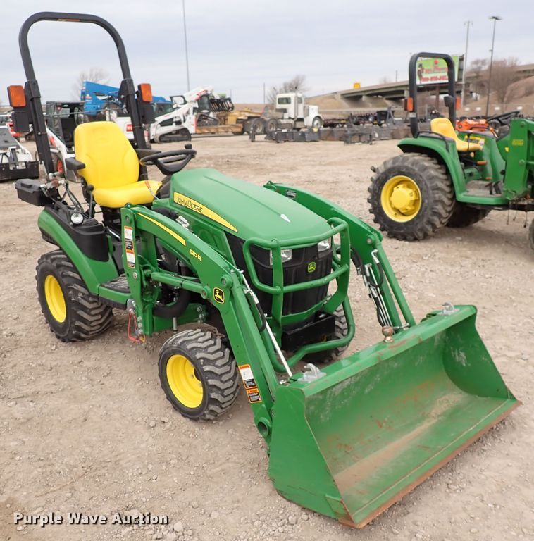 image for item DJ0060 2017 John Deere 1025R  MFWD tractor