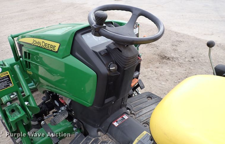 image for item DJ0060 2017 John Deere 1025R  MFWD tractor