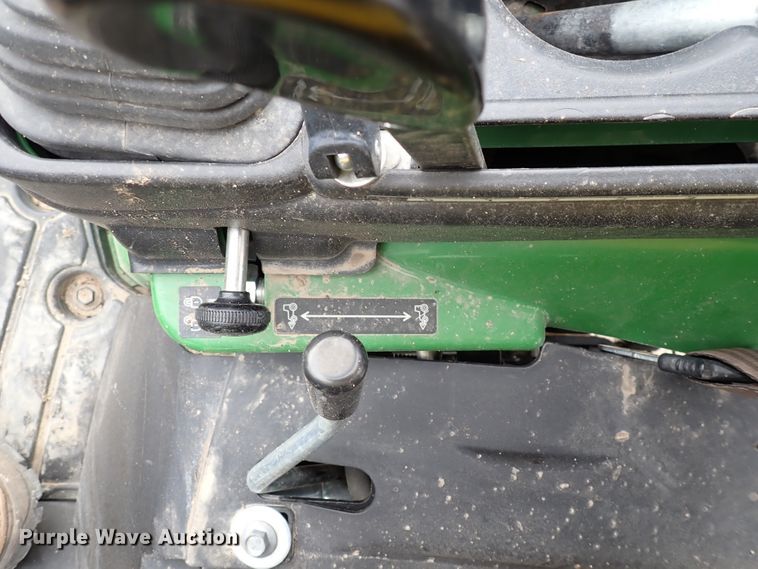 image for item DJ0060 2017 John Deere 1025R  MFWD tractor