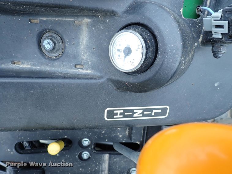 image for item DJ0060 2017 John Deere 1025R  MFWD tractor