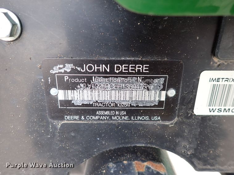 image for item DJ0060 2017 John Deere 1025R  MFWD tractor