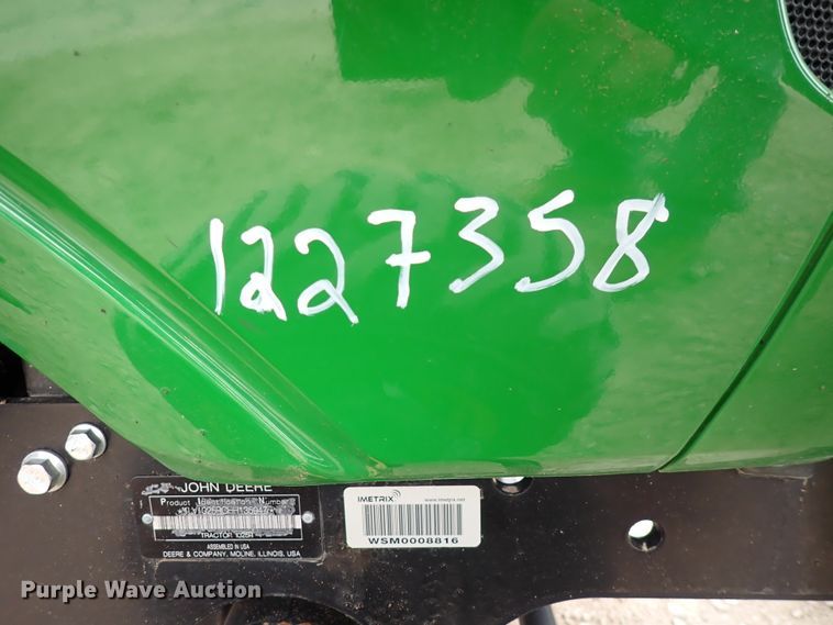 image for item DJ0060 2017 John Deere 1025R  MFWD tractor