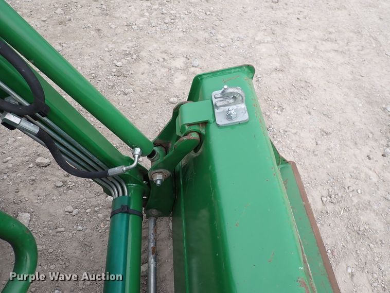 image for item DJ0060 2017 John Deere 1025R  MFWD tractor