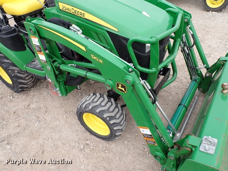 image for item DJ0060 2017 John Deere 1025R  MFWD tractor
