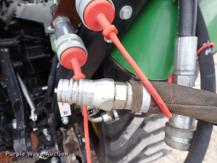 image for item DJ0060 2017 John Deere 1025R  MFWD tractor