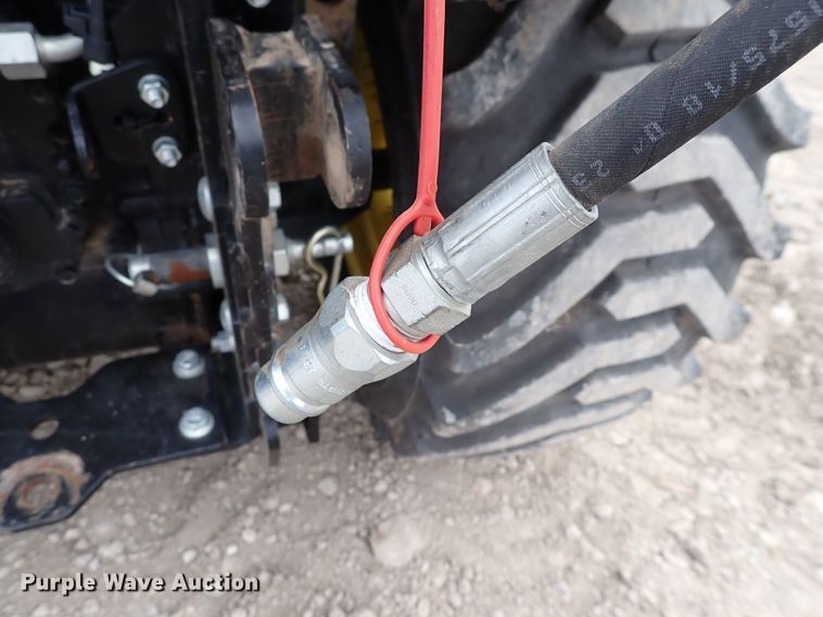 image for item DJ0060 2017 John Deere 1025R  MFWD tractor