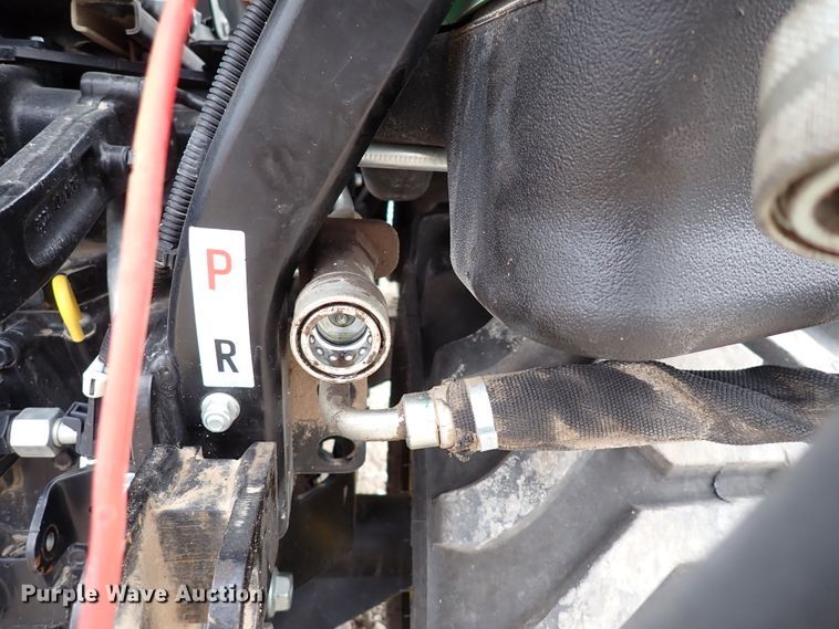 image for item DJ0060 2017 John Deere 1025R  MFWD tractor