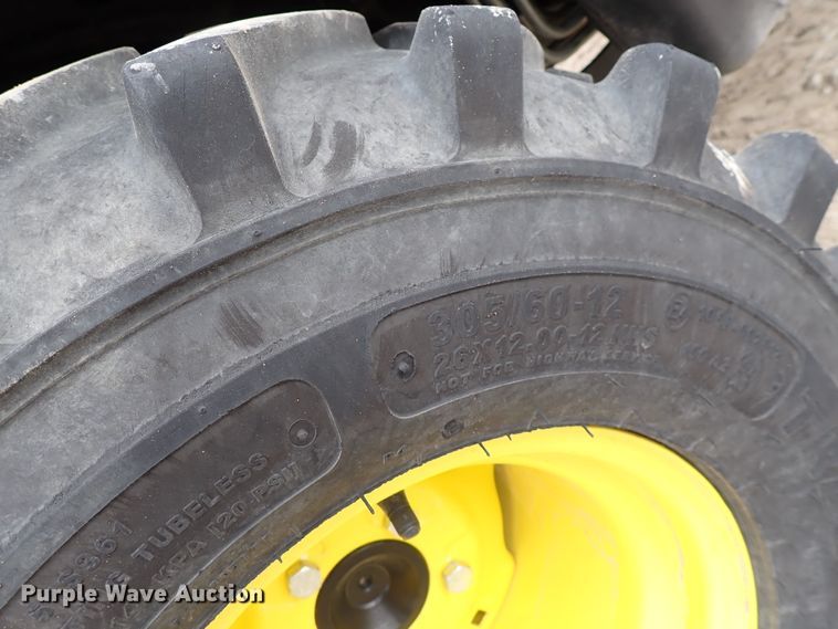 image for item DJ0060 2017 John Deere 1025R  MFWD tractor