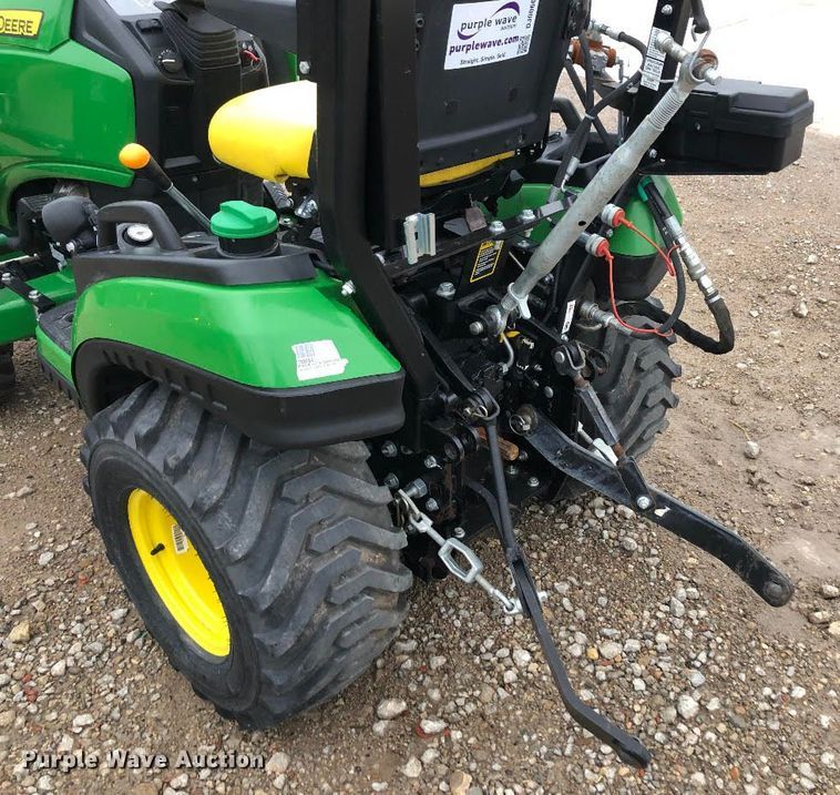 image for item DJ0060 2017 John Deere 1025R  MFWD tractor